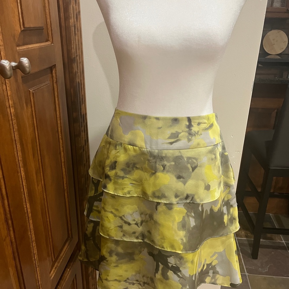 NWT The Limited Yellow and Gray layered skirt
